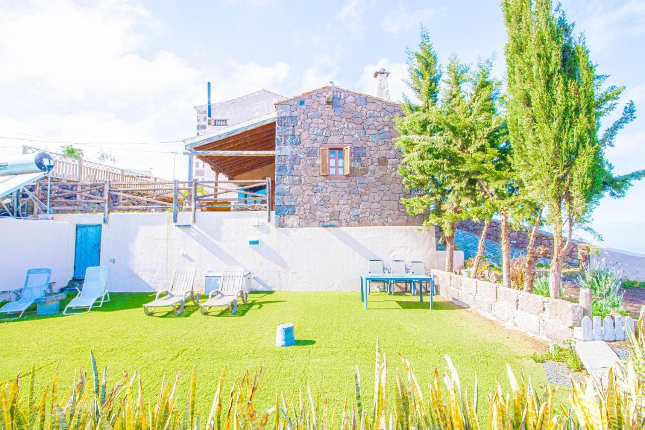 La Casa Roja Moya Relax Villa