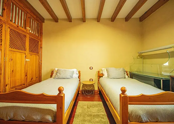 Mountain Hideaway House In Moya