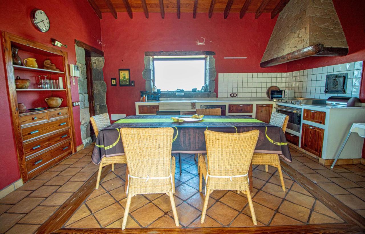 Villa Mountain Hideaway House In Moya
