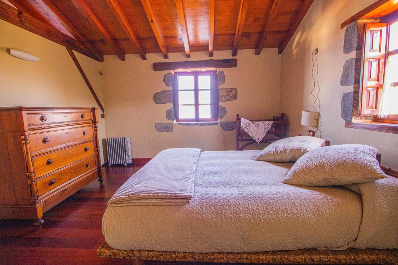 Mountain Hideaway House In Moya