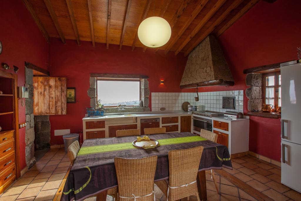Villa Mountain Hideaway House In Moya *